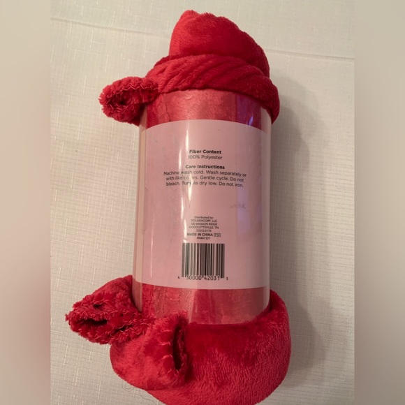 Comfort Bay Magenta Pink Silk Touch Throw 50" x 60" - Picture 2 of 2